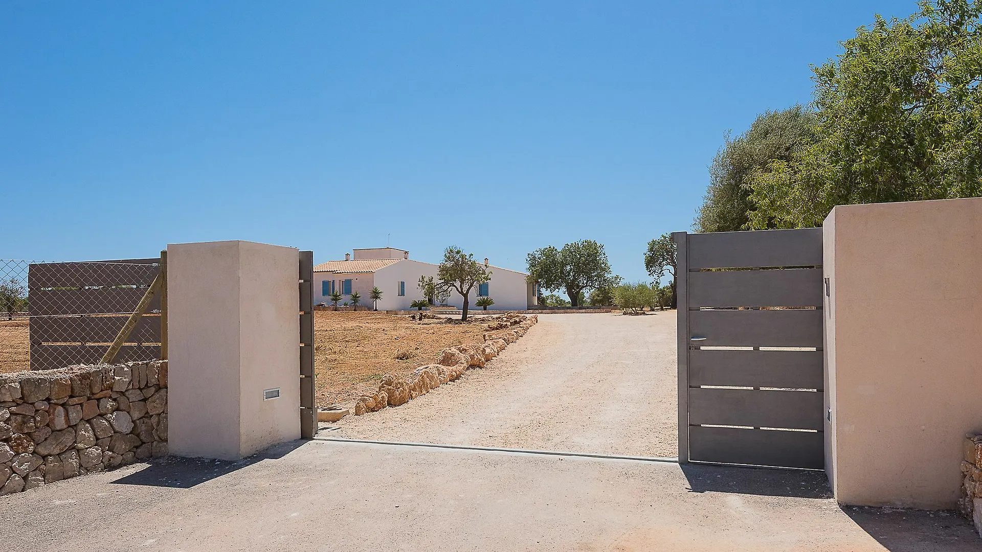 Casa Can Blau Ses Salines  Spain